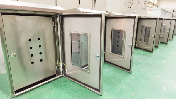 鄭州ggd控制柜柜殼廠家、不銹鋼殼體供應商