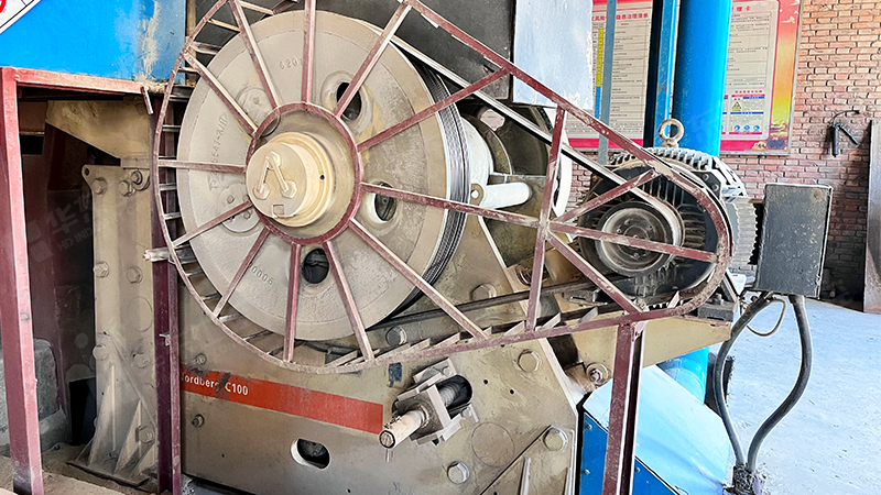 破碎機廠家如何選擇自動化控制系統？