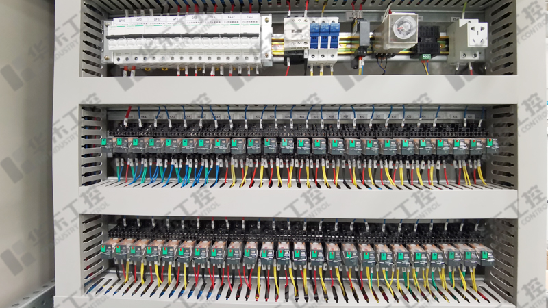 變頻柜細節(jié)